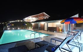 Gaurav Lords Resort